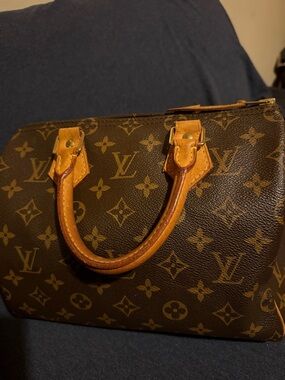 Louis Vuitton Speedy 25